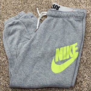 Nike Capris